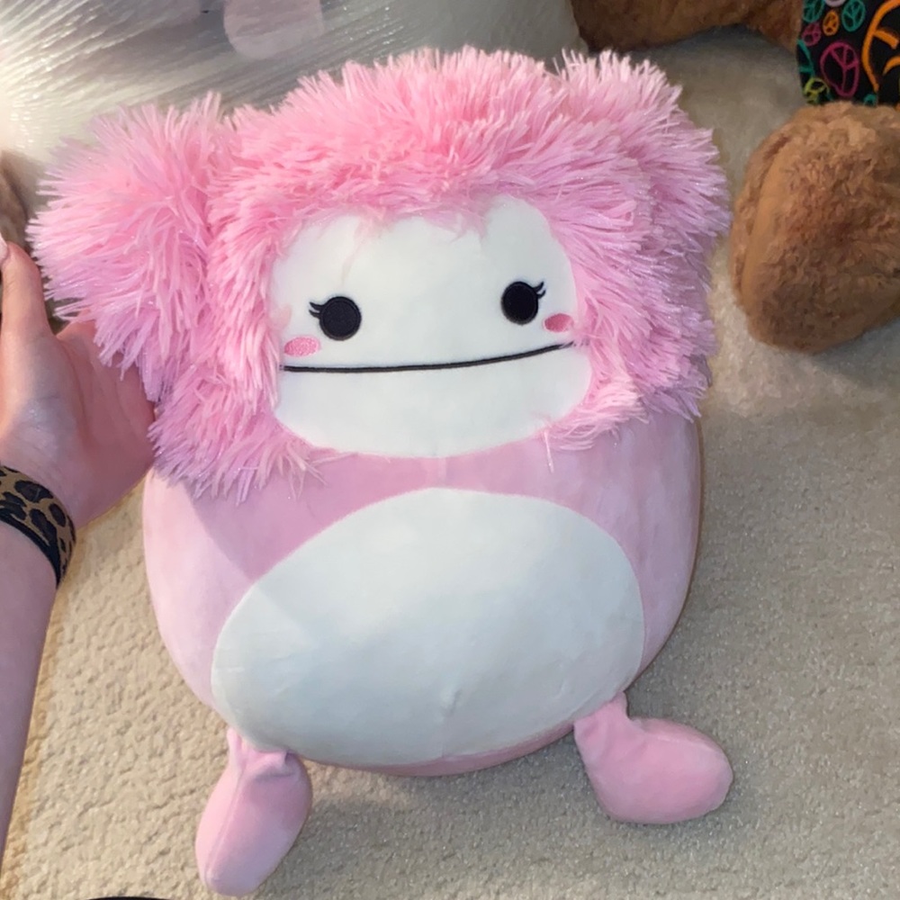 Brina the bigfoot squishmallow